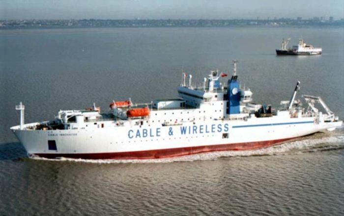 "CS Cable Innovator" &ndash; крупнейший среди подобных кораблей, разработанный для осуществления прокладки волоконно-оптического кабеля