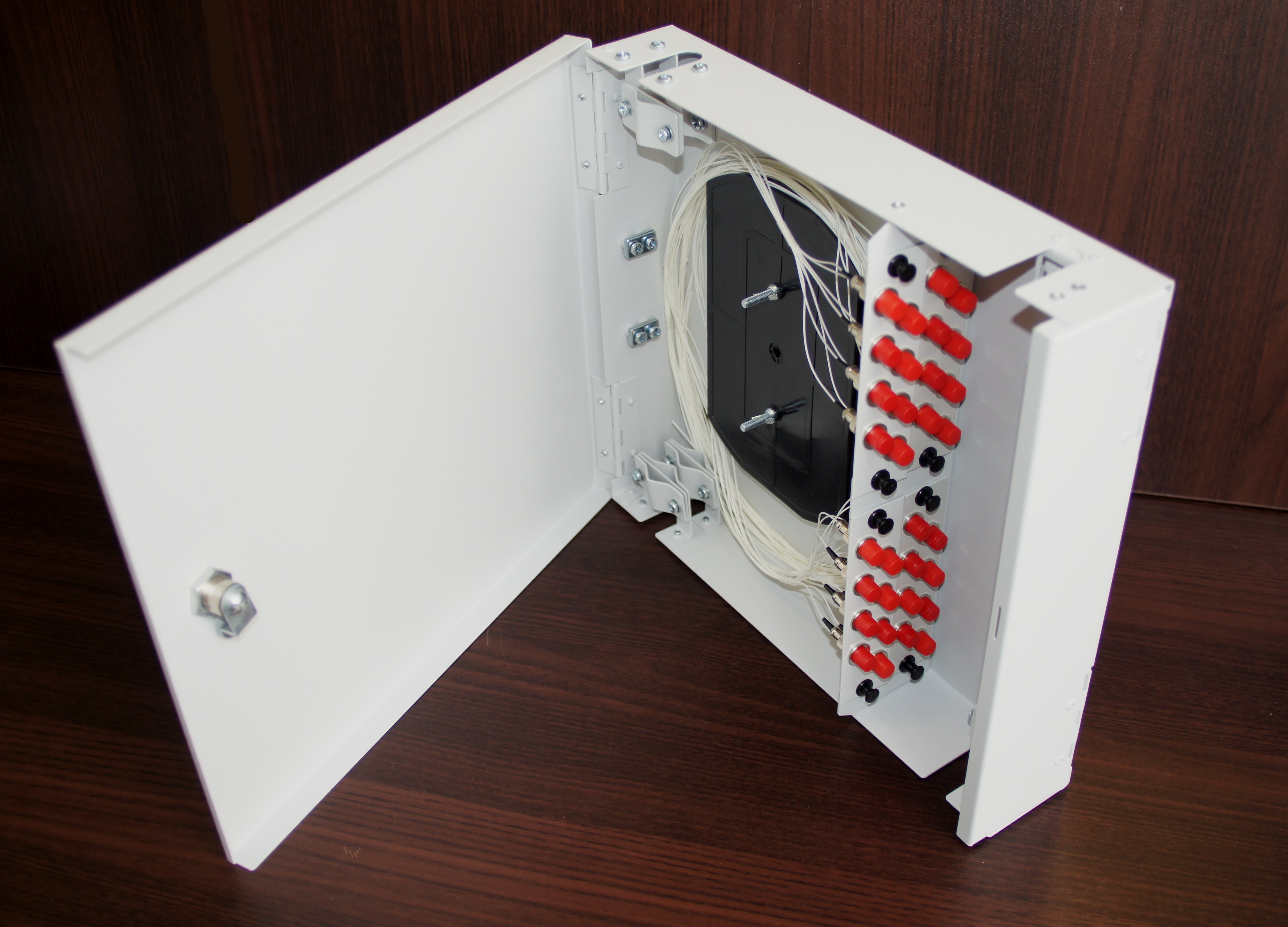Настенный оптический кросс КОР-Н-32 fc/upc