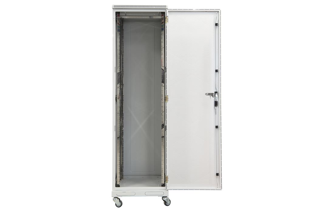 Шкаф телекоммуникационный напольный 19",47U(600x800), ШТ-НП-47U-600-800-ПП, передняя и задняя дверь перфорированная ССД