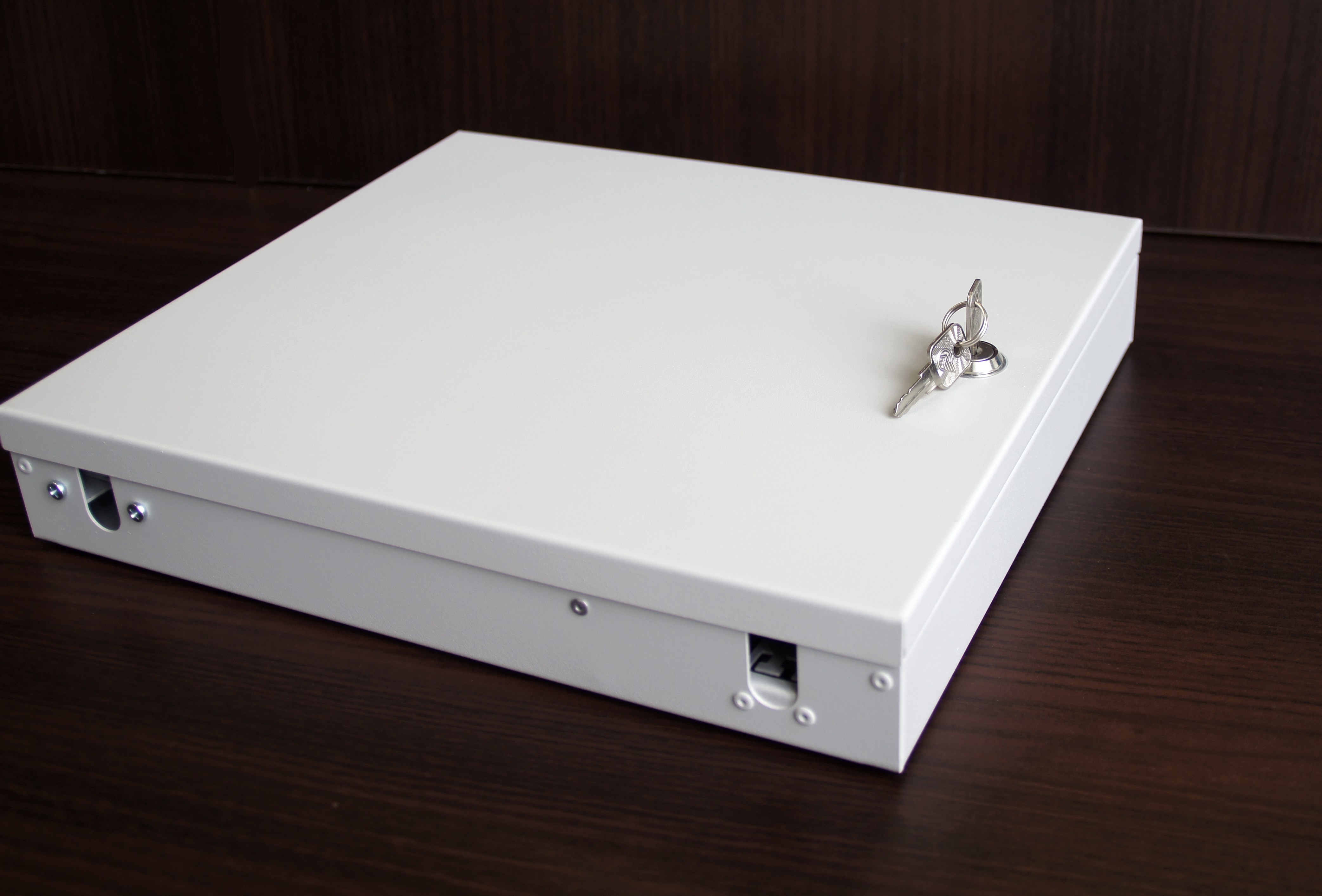 Настенный оптический кросс КОР-Н-32 lc/upc