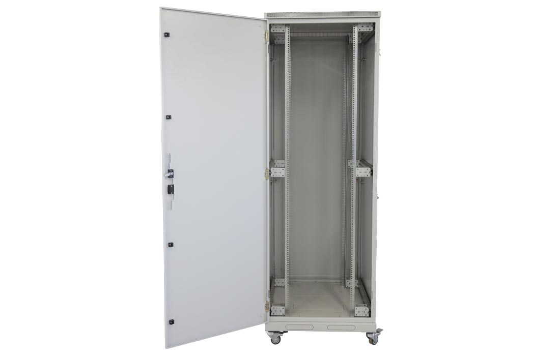 Шкаф телекоммуникационный напольный 19",47U(800x800), ШТ-НП-47U-800-800-М, передняя дверь металл ССД